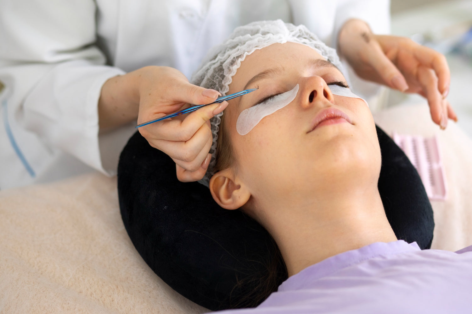 lash extension glue